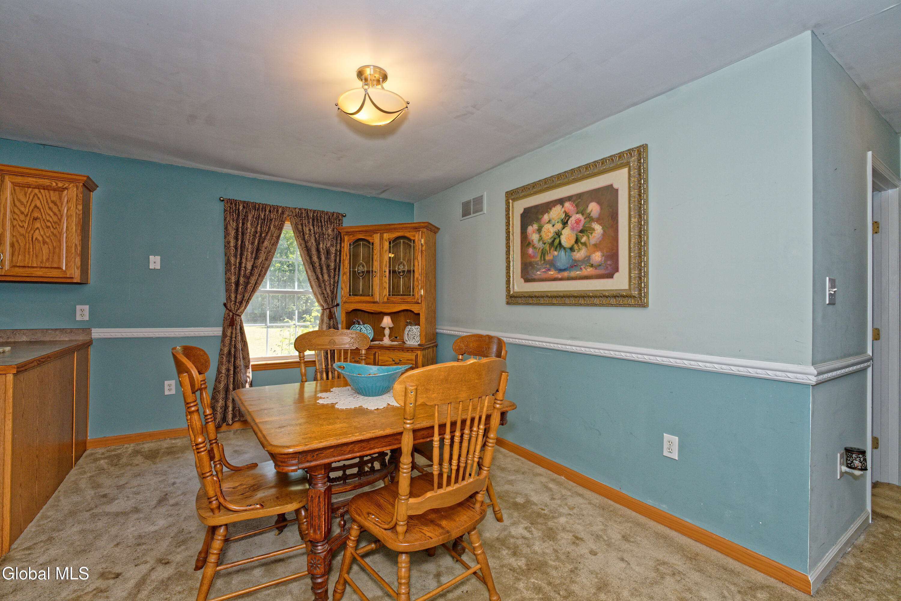 139 Homestead Road Saratoga, NY 12866 - Photo 4 of 67 2 Diningroom 2