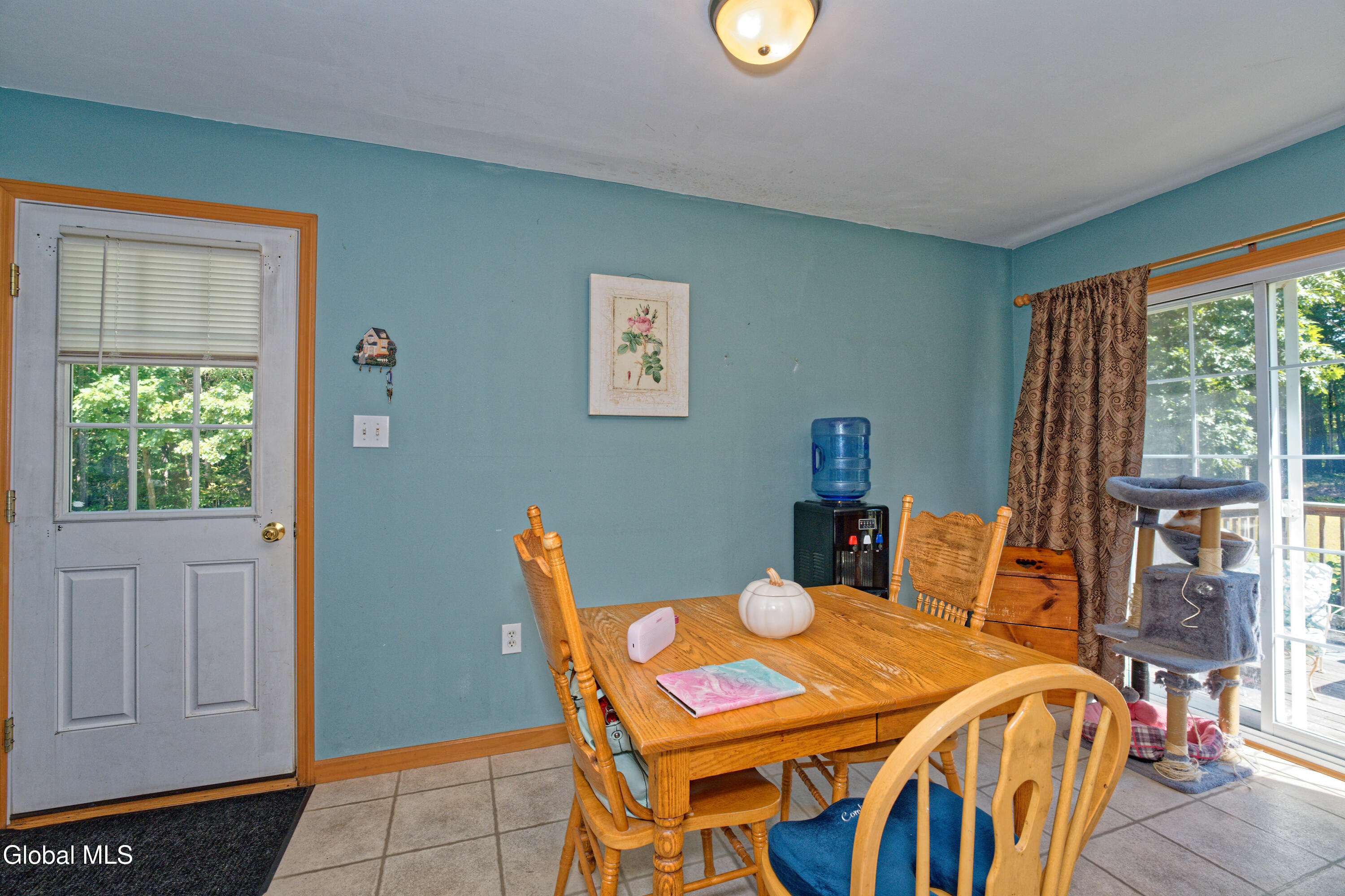 139 Homestead Road Saratoga, NY 12866 - Photo 10 of 67 3 Kitchen 5