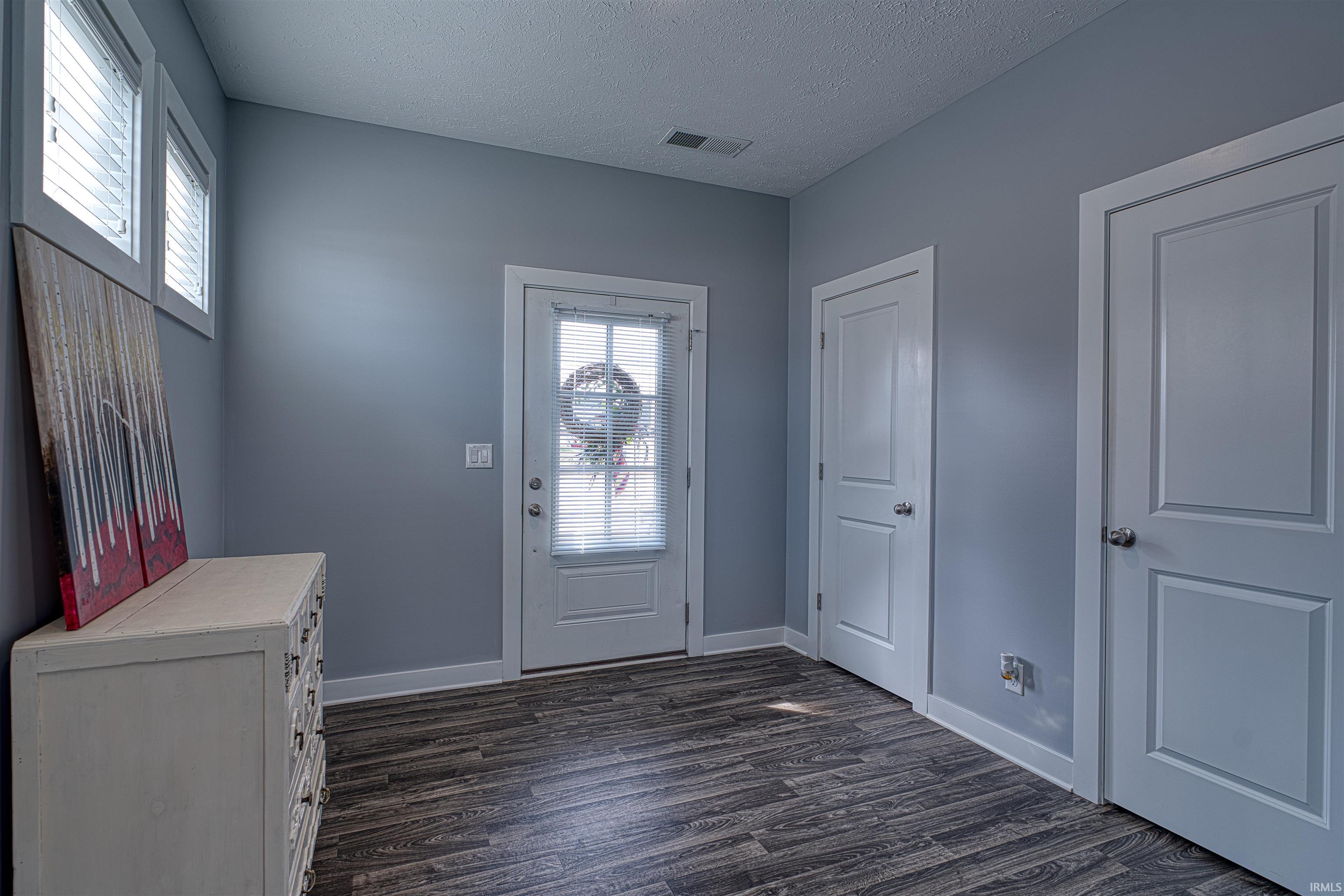 3042 Cornerstone Court Newburgh, IN 47630 - Photo 5 of 35