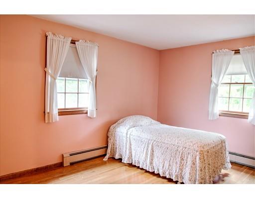 31 Locust Road Chelmsford, MA 01824 - Photo 12 of 30