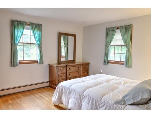 31 Locust Road Chelmsford, MA 01824 - Photo 13 of 30