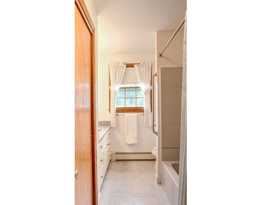 31 Locust Road Chelmsford, MA 01824 - Photo 16 of 30