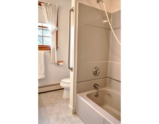31 Locust Road Chelmsford, MA 01824 - Photo 17 of 30