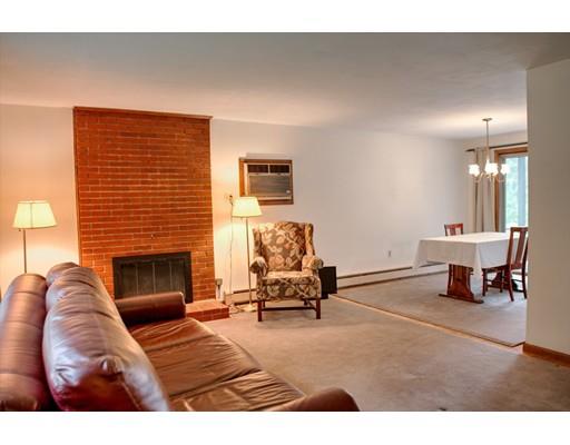 31 Locust Road Chelmsford, MA 01824 - Photo 4 of 30