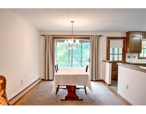 31 Locust Road Chelmsford, MA 01824 - Photo 5 of 30
