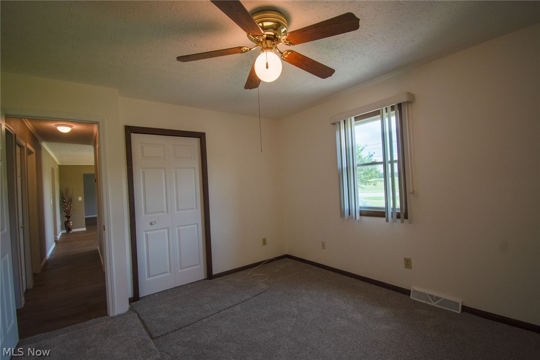 47964 Russia Road Amherst, OH 44001 - Photo 9 of 22 Gallery Image 9