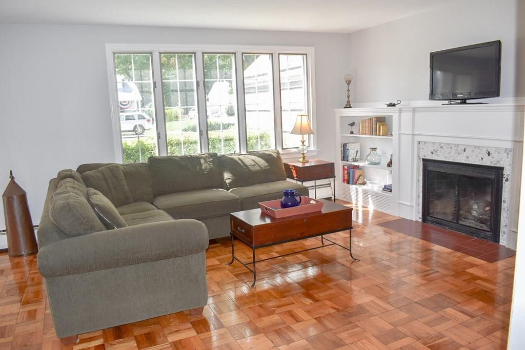 532 Hatherly Road Scituate, MA 02066 - Photo 8 of 41 Gallery Image 8