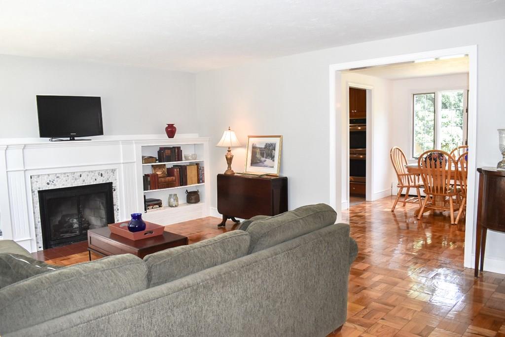 532 Hatherly Road Scituate, MA 02066 - Photo 9 of 41 Gallery Image 9