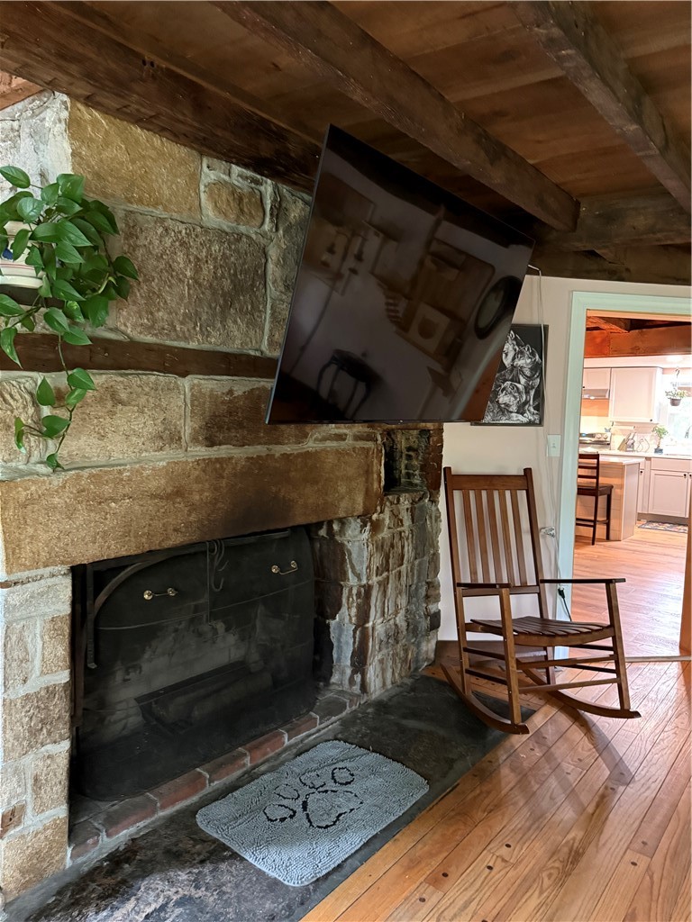511 Weaver Hill Road Coventry, RI 02816 - Photo 8 of 22