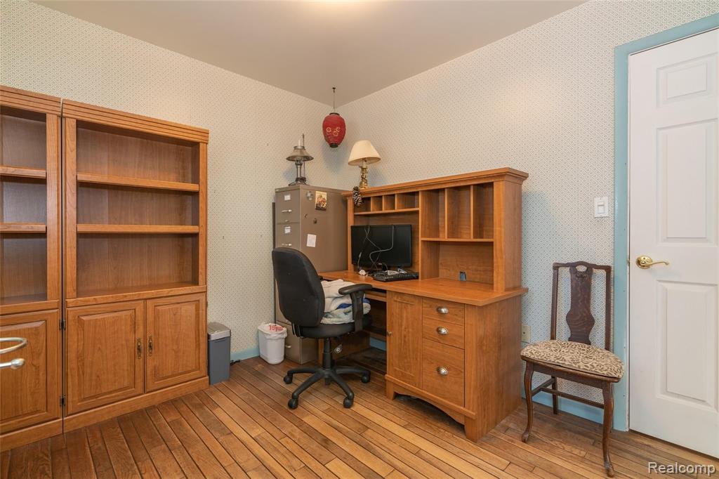 6025 Brighton Road Brighton, MI 48116 - Photo 21 of 45