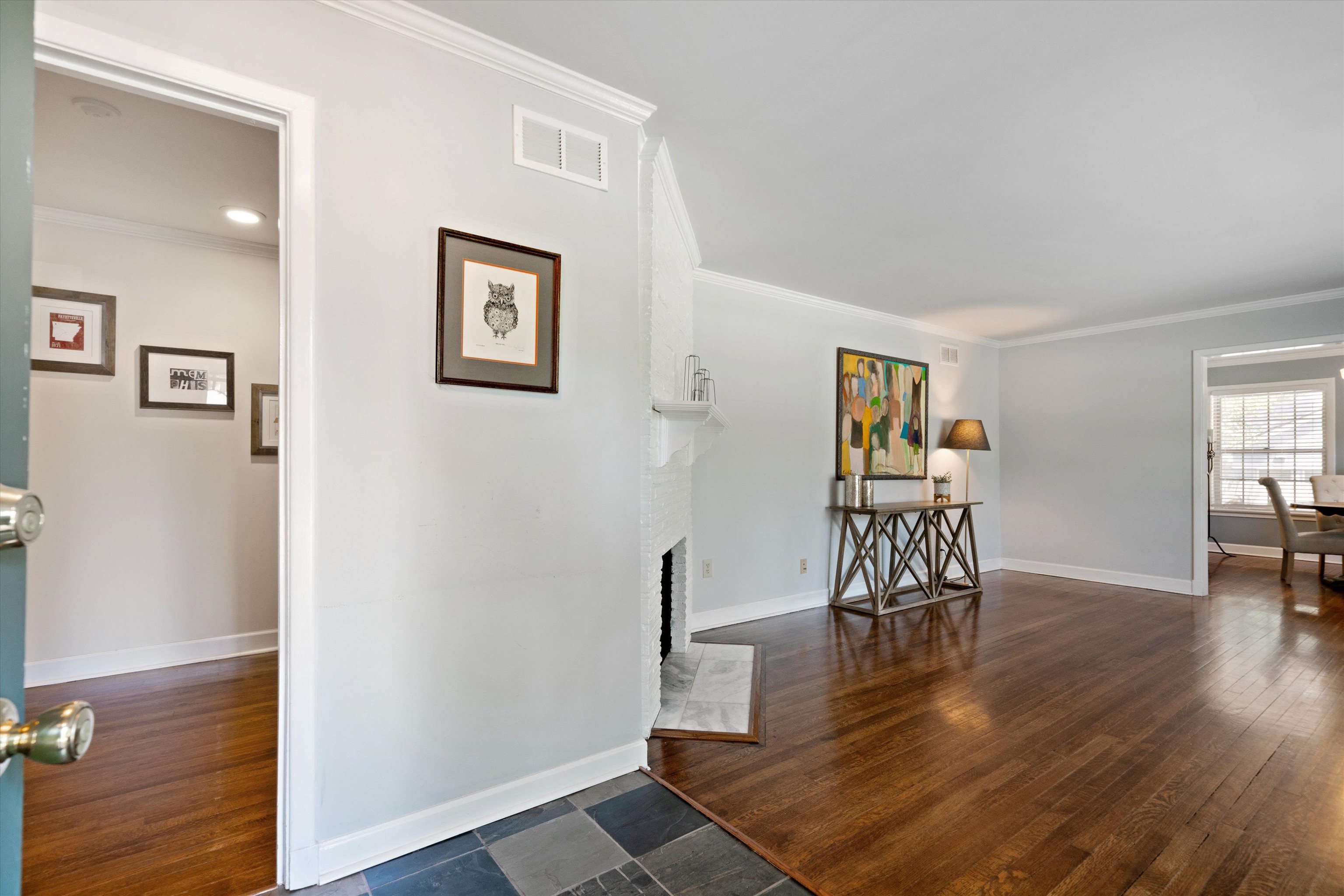 4208 Chickasaw Road Memphis, TN 38117 - Photo 3 of 25 a view of a livingroom with furniture and wooden floor