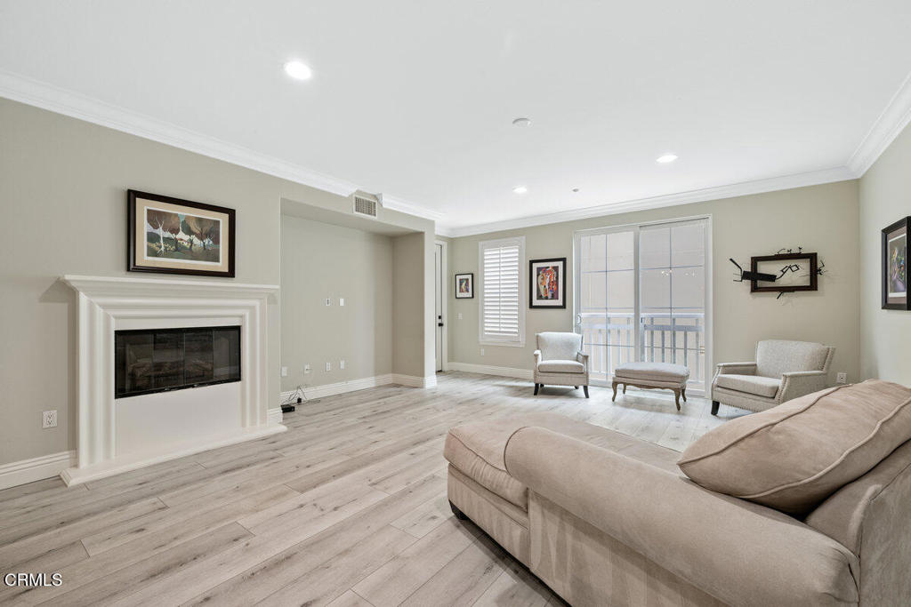 1523 Windshore Way Oxnard, CA 93035 - Photo 8 of 42 023_cjp_5376_698