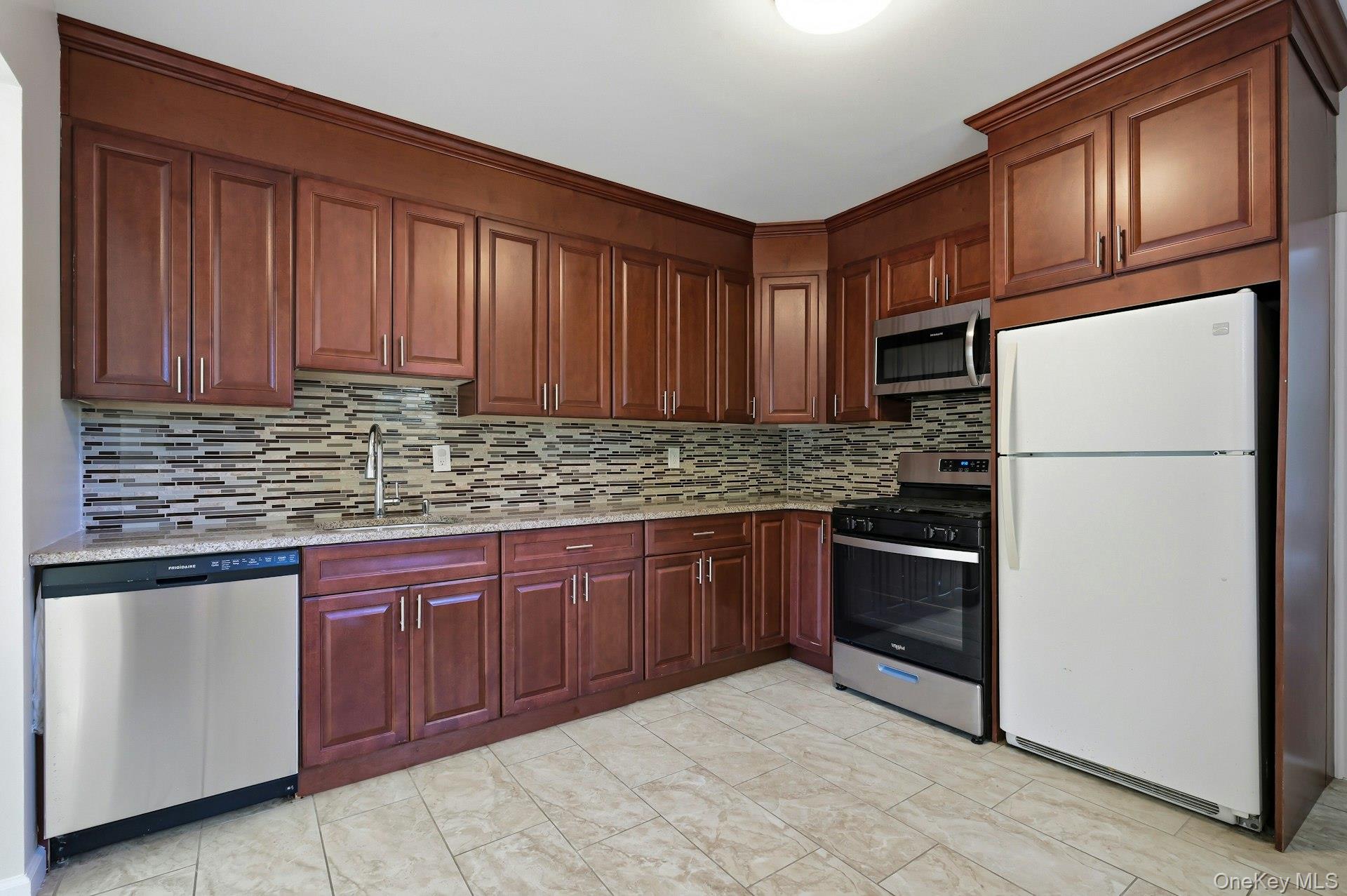 12 Chester Street Locust Valley, NY 11560 - Photo 21 of 31 First floor kitchen