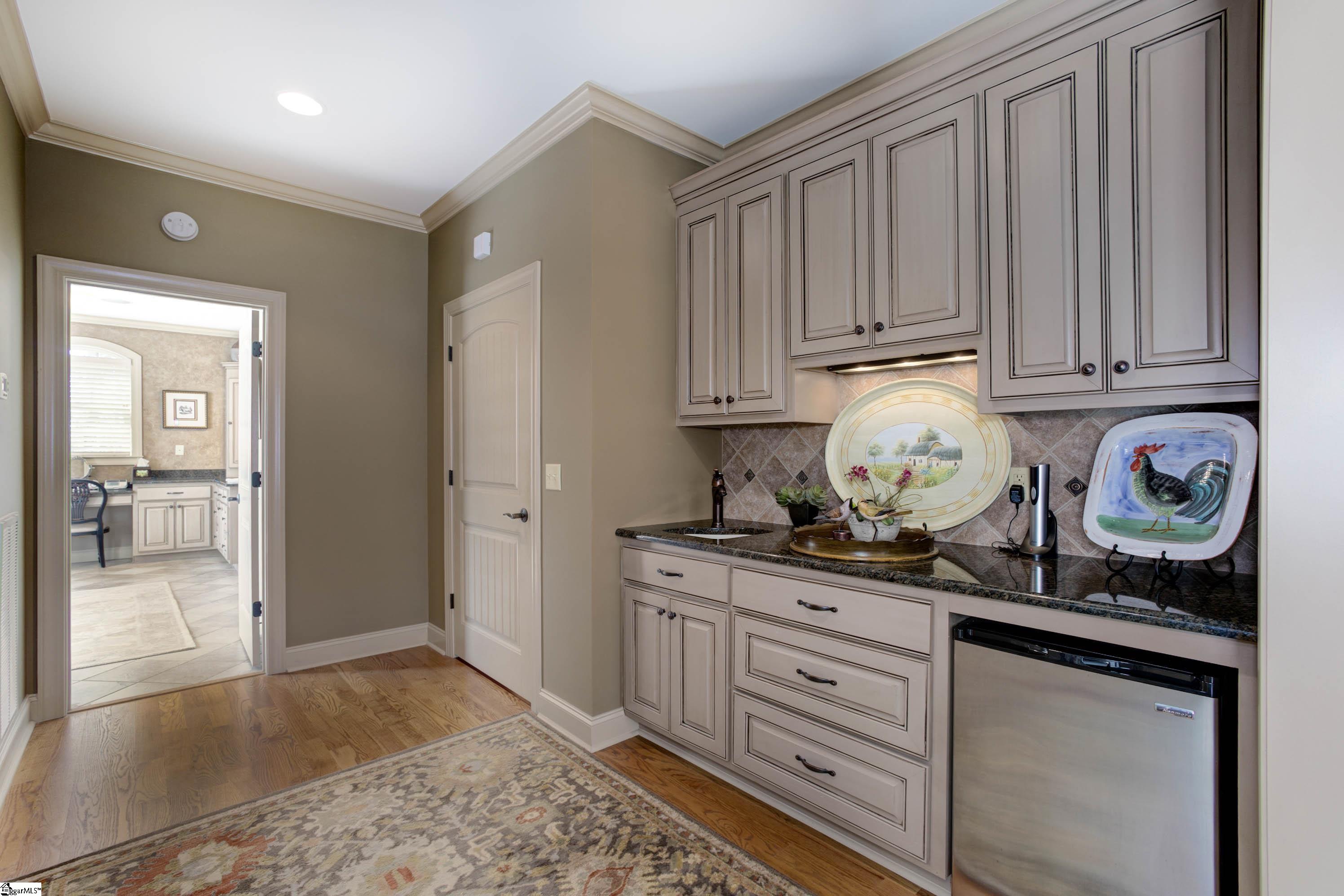 203 Willow Wind Court Easley, SC 29642 - Photo 17 of 36