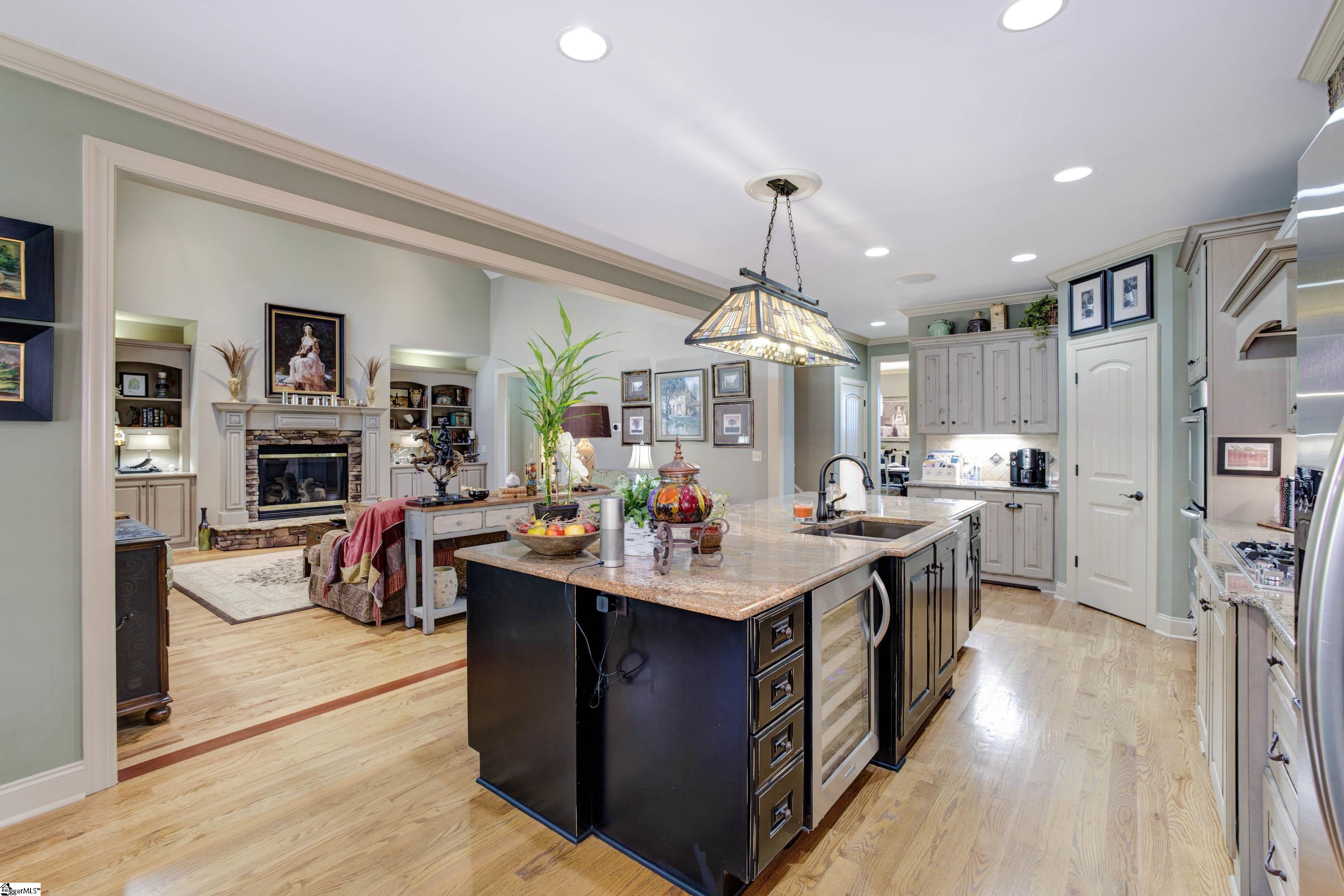 203 Willow Wind Court Easley, SC 29642 - Photo 9 of 36