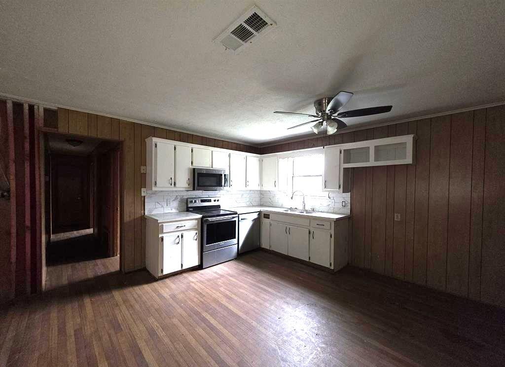 1886 Opossum Road Pittsburg, TX 75686 - Photo 5 of 22 Gallery Image 5