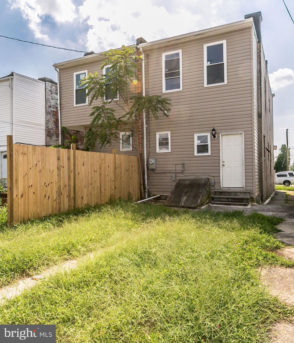 3619 Reisterstown Road Baltimore, MD 21215 - Photo 27 of 28 Oh Yeah, Don't Forget the Parking Pad!