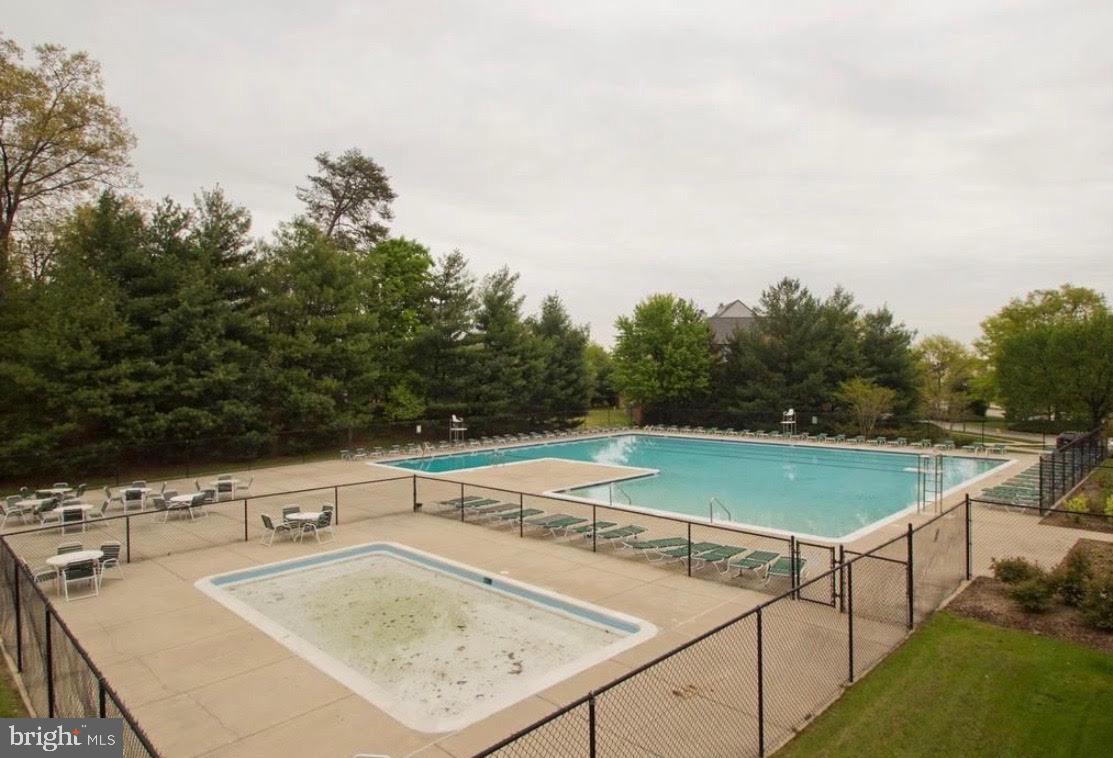 2529 Briar Ridge Lane Odenton, MD 21113 - Photo 15 of 16 Swimming Pool
