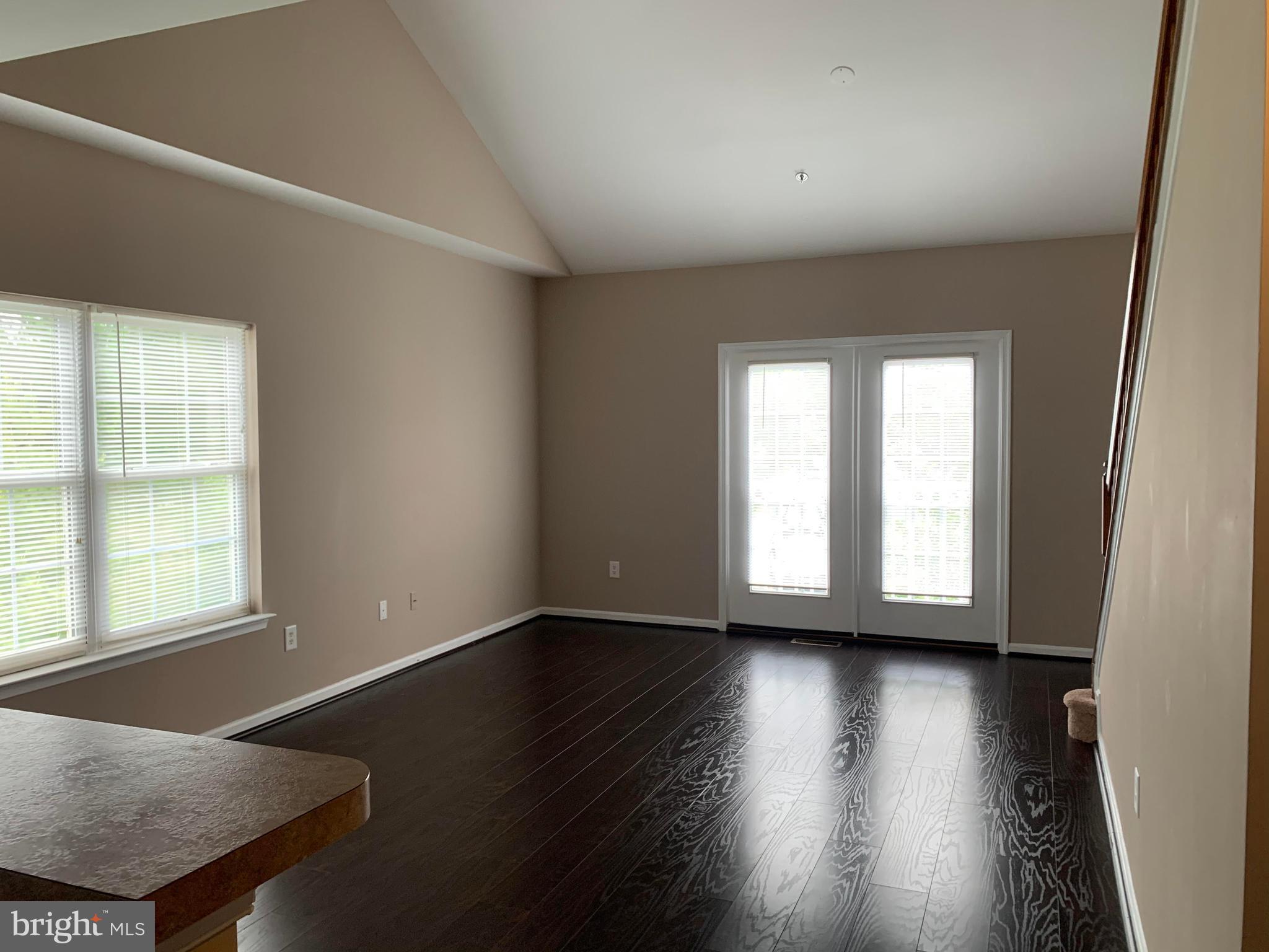 2529 Briar Ridge Lane Odenton, MD 21113 - Photo 4 of 16 Living Area