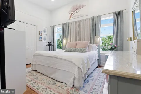 $979,000 | 18 Randolph Place Northwest, Washington, DC 20001