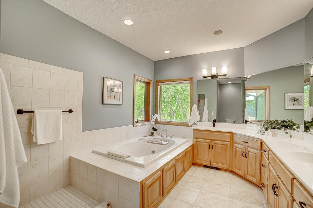 8320 Dellwood Rd Court North Grant, MN 55082 - Photo 23 of 60