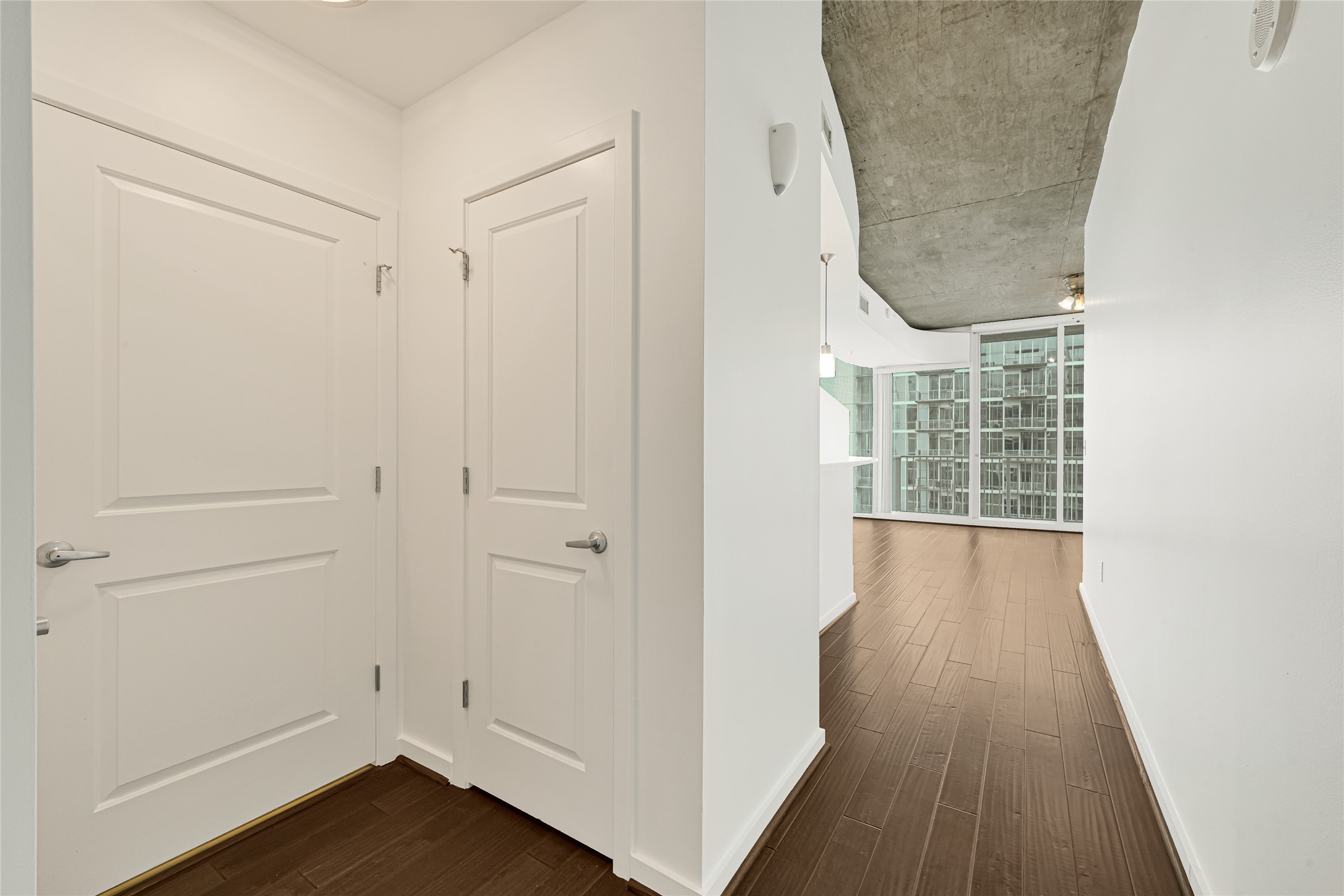 5925 Almeda Road, Unit 12308 Houston, TX 77004 - Photo 7 of 48 wooden floor in an empty room