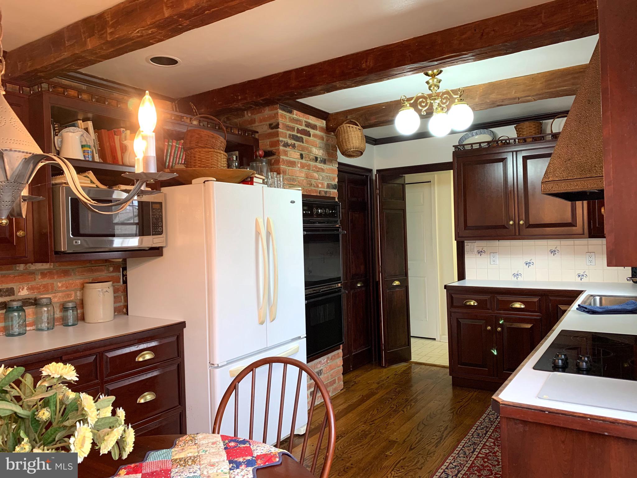 5550 Greenock Road Lothian, MD 20711 - Photo 14 of 39 Kitchen