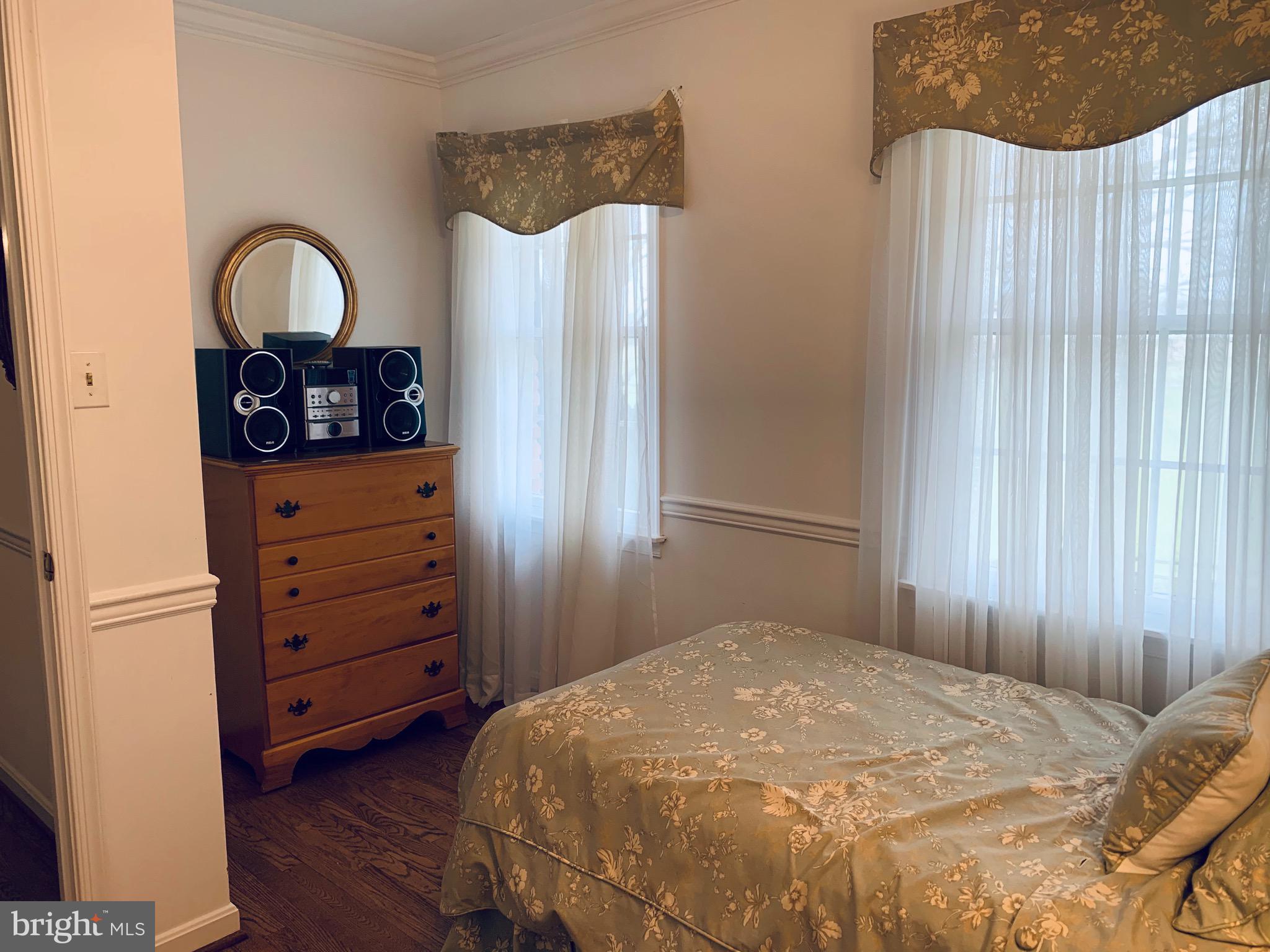 5550 Greenock Road Lothian, MD 20711 - Photo 36 of 39 Guestroom 2