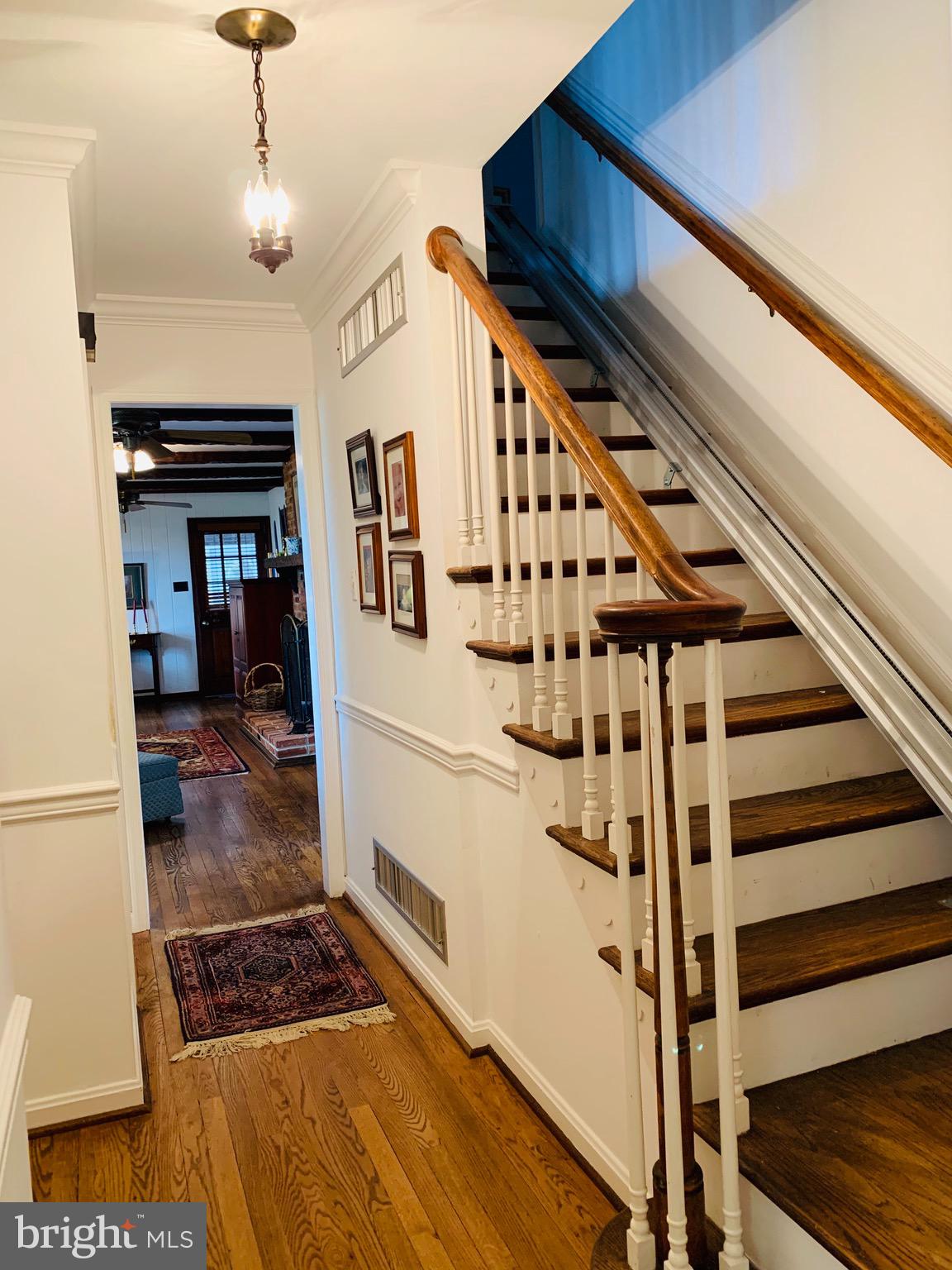 5550 Greenock Road Lothian, MD 20711 - Photo 10 of 39 Entry Foyer