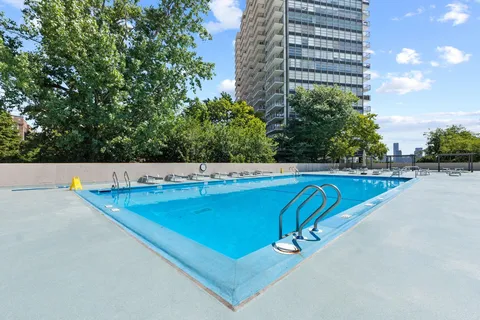 $375,000 | 6040 Boulevard East, Unit 22F, West New York, NJ 07093