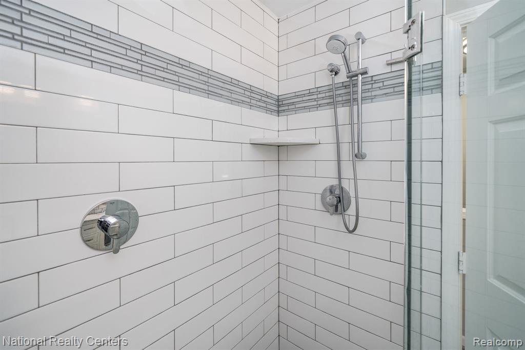 4949 Crooks Road Royal Oak, MI 48073 - Photo 19 of 29 Gallery Image 19