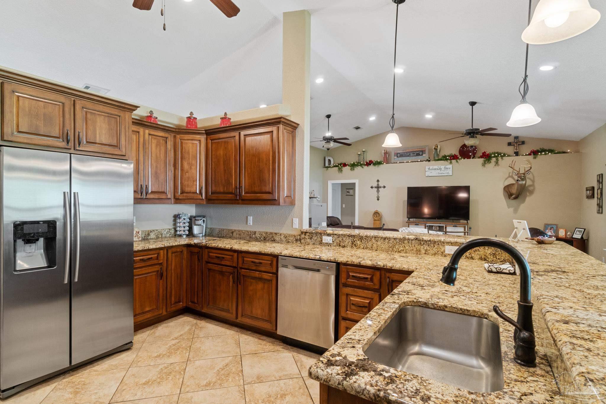 2437 Wallace Lake Road Pace, FL 32571 - Photo 23 of 40