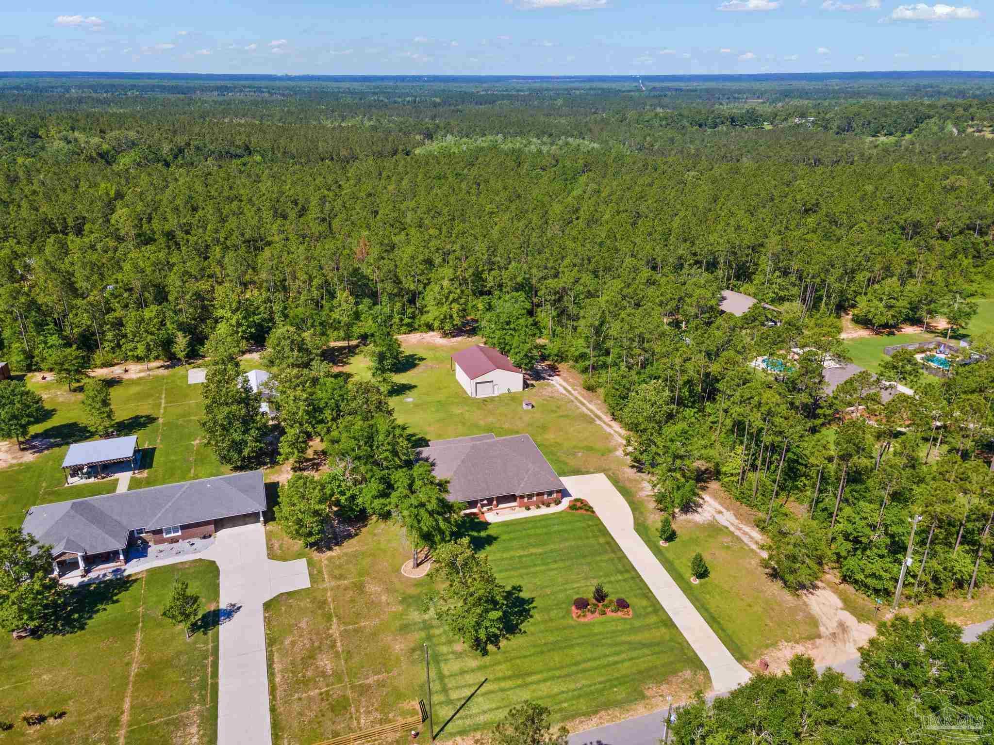 2437 Wallace Lake Road Pace, FL 32571 - Photo 4 of 40