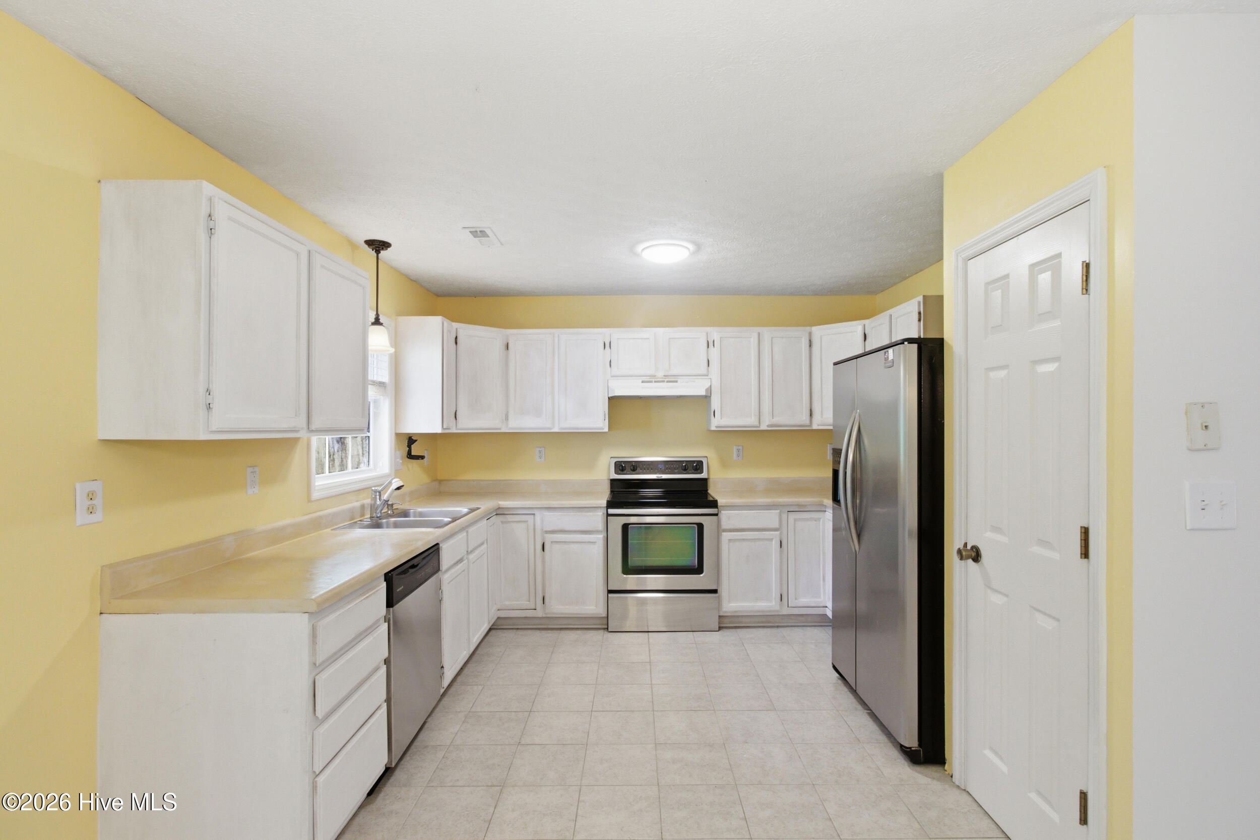 5709 County Line Road New Bern, NC 28562 - Photo 9 of 39 Kitchen