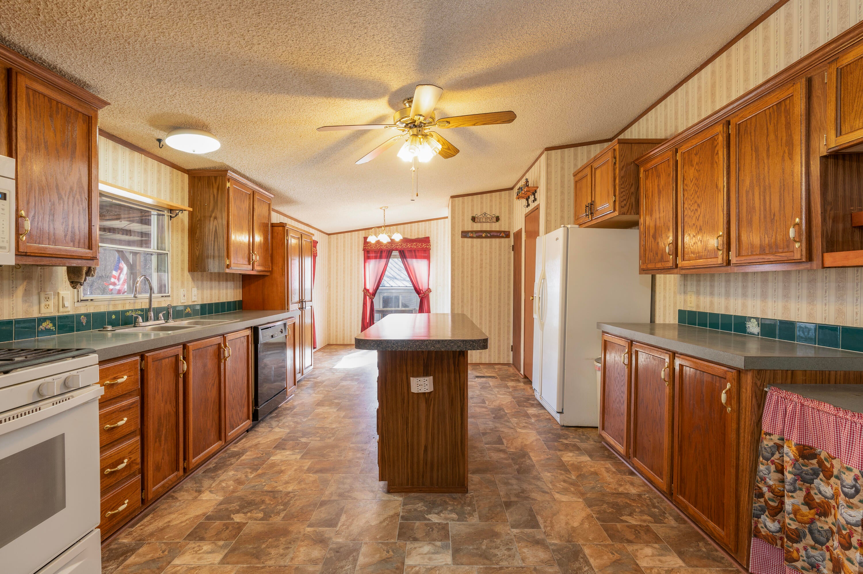 13081 South 645 Road Miami, OK 74354 - Photo 7 of 42 Gallery Image 7
