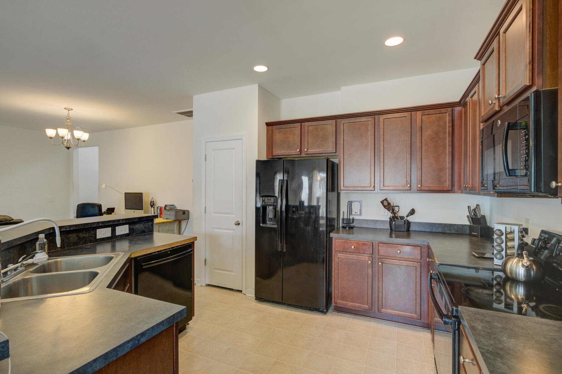 2013 Invention Way Ladson, SC 29456 - Photo 11 of 33 2013 Invention way, Ladson SC (22)