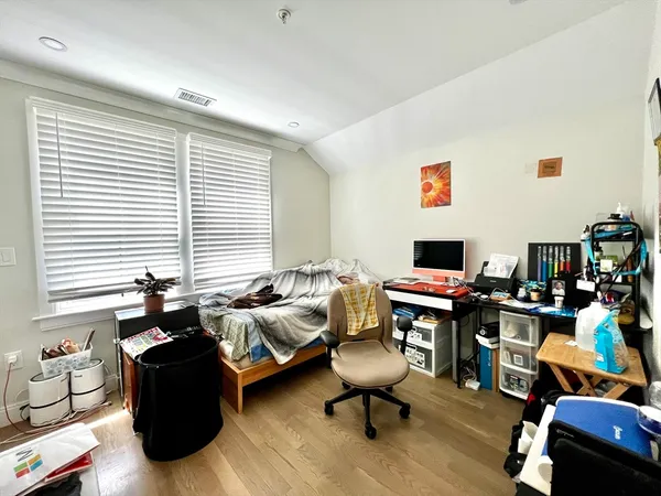 $3,500 | 32 Blaine Street, Unit 3, Boston, MA 02134