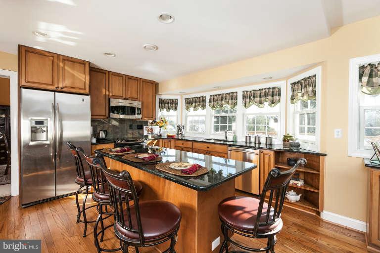 2383 McKenzie Road Ellicott City, MD 21042 - Photo 3 of 30 Again.... Wow!