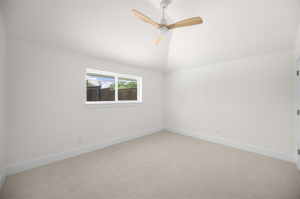 4456 Thunder Road Dallas, TX 75244 - Photo 30 of 40
