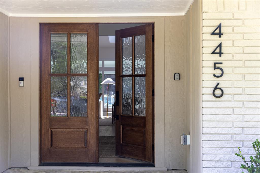 4456 Thunder Road Dallas, TX 75244 - Photo 6 of 40