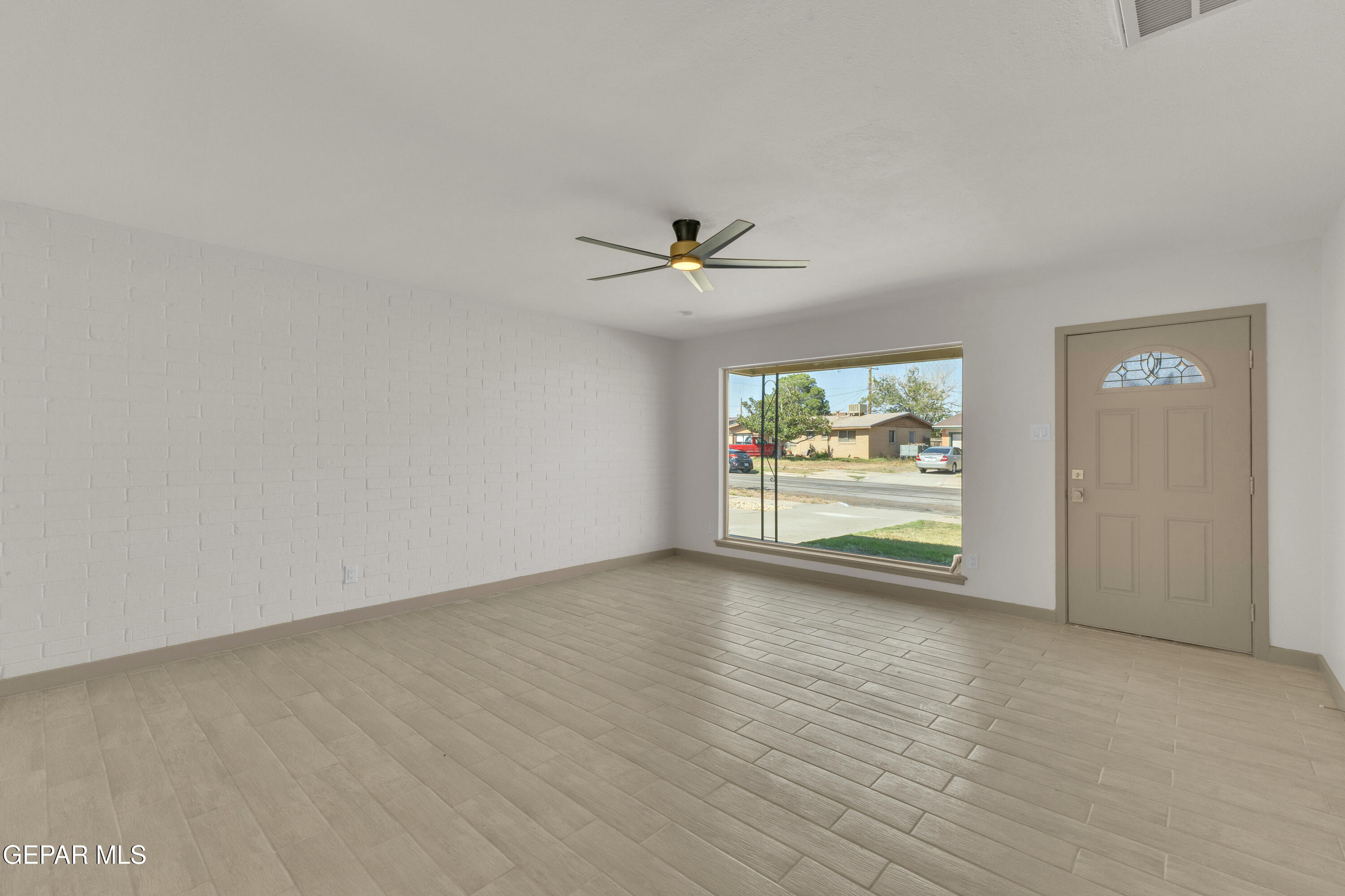 10013 Keystone Lane El Paso, TX 79924 - Photo 5 of 42 2 (2)