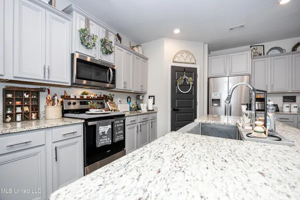 $347,700 | 6452 Chickory Way, Ocean Springs, MS 39564