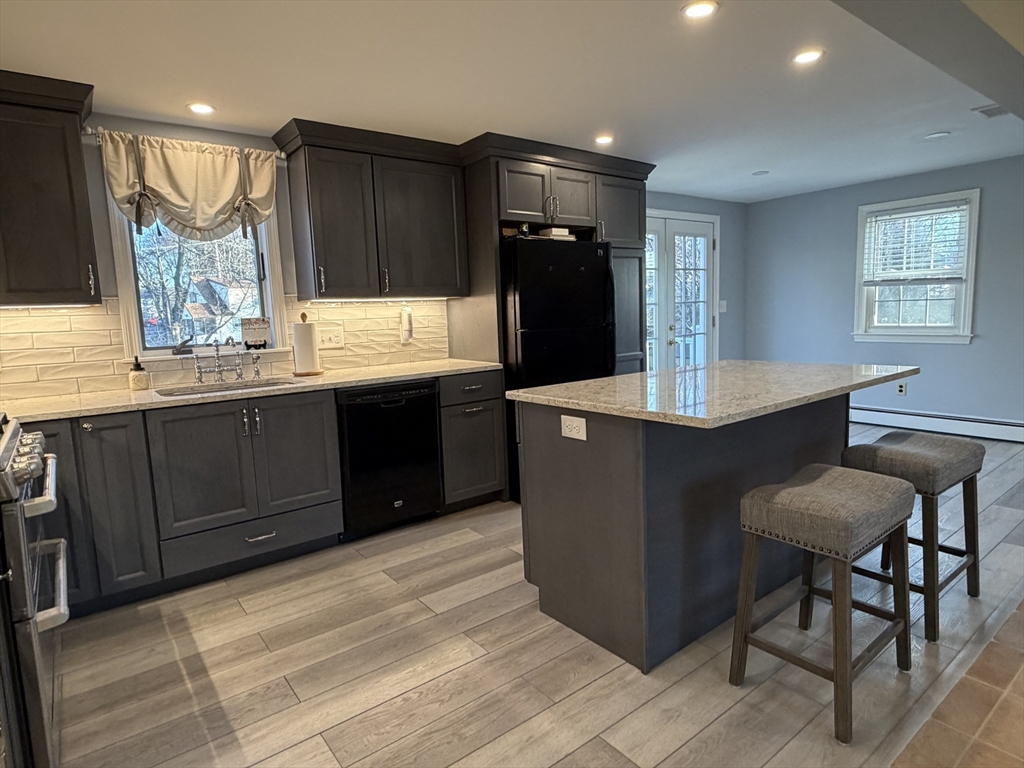 23 Orchard Avenue Saugus, MA 01906 - Photo 2 of 42