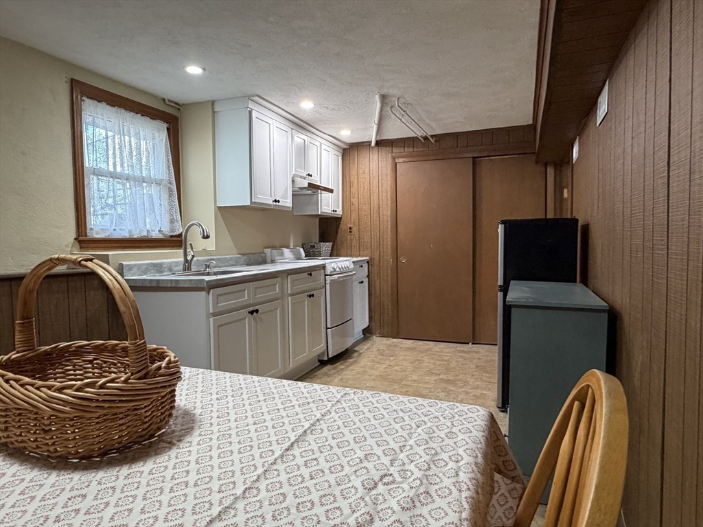 23 Orchard Avenue Saugus, MA 01906 - Photo 26 of 42