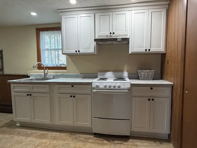 $699,900 | 23 Orchard Avenue, Saugus, MA 01906