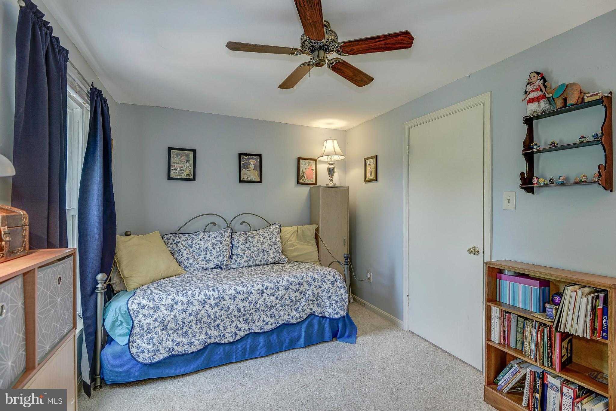1690 Oaktree Court Reston, VA 20194 - Photo 25 of 30 Bedroom 2