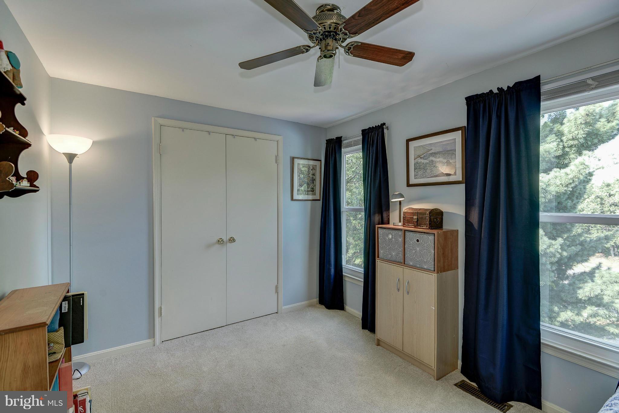 1690 Oaktree Court Reston, VA 20194 - Photo 26 of 30 Bedroom 3