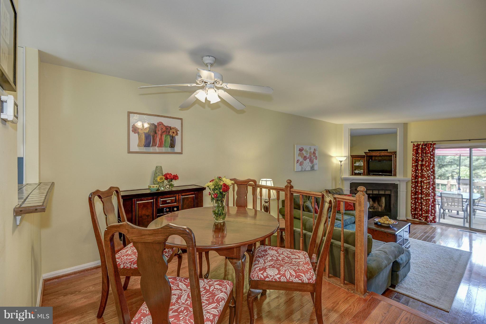 1690 Oaktree Court Reston, VA 20194 - Photo 5 of 30 Dining Room