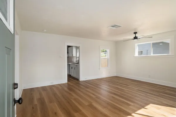 $310,000 | 4237 East Washington Avenue, Fresno, CA 93702