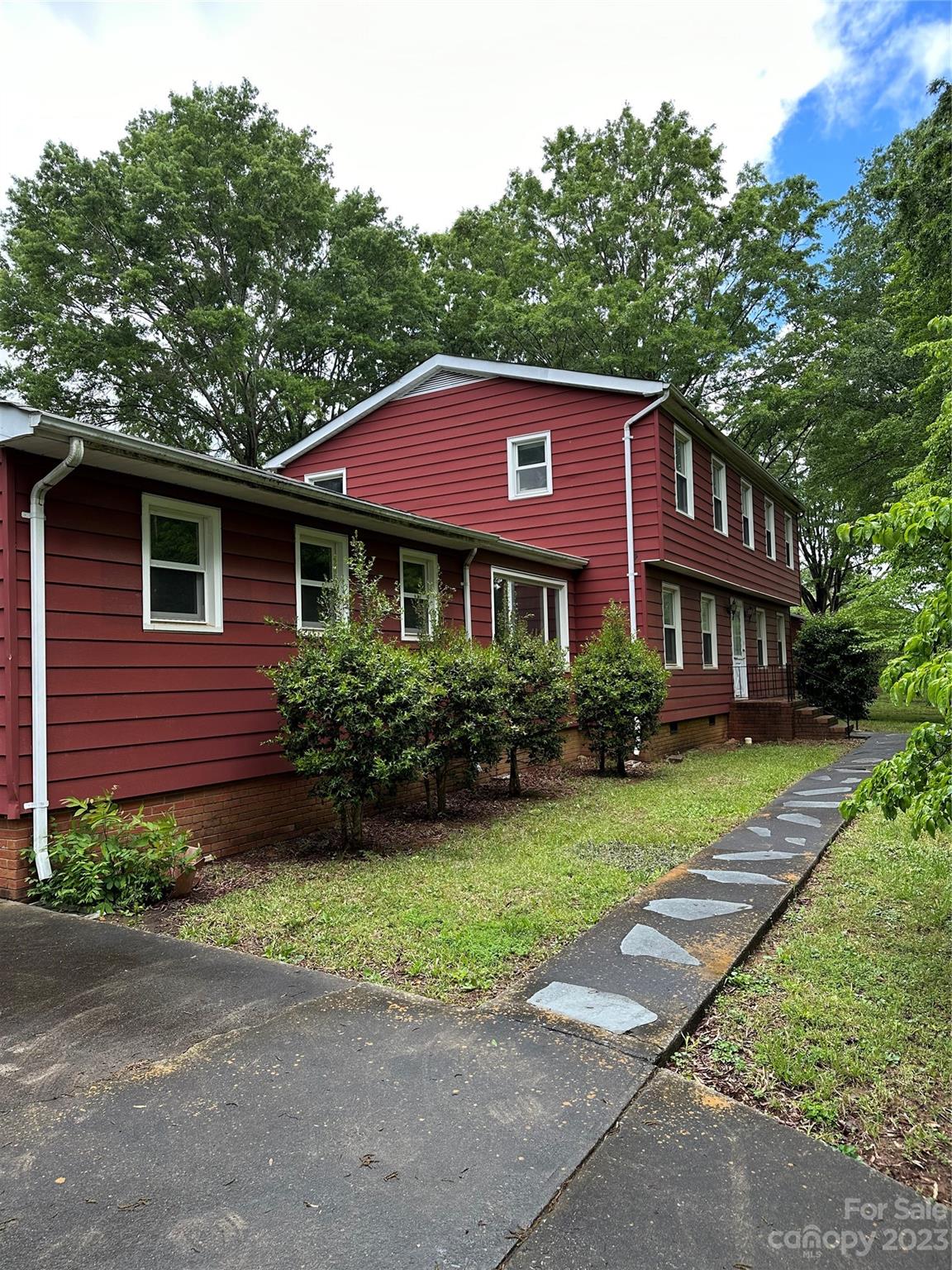 515 North Camden Road Wingate, NC 28174 - Photo 2 of 12 Gallery Image 2